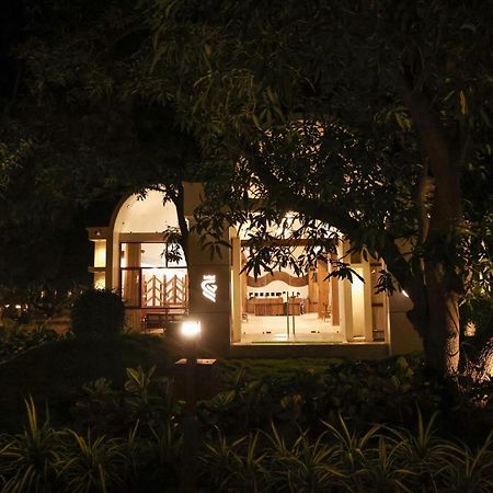 Le Casa Lion Resort A Premium Resort In ชาซันเกอร์ ภายนอก รูปภาพ