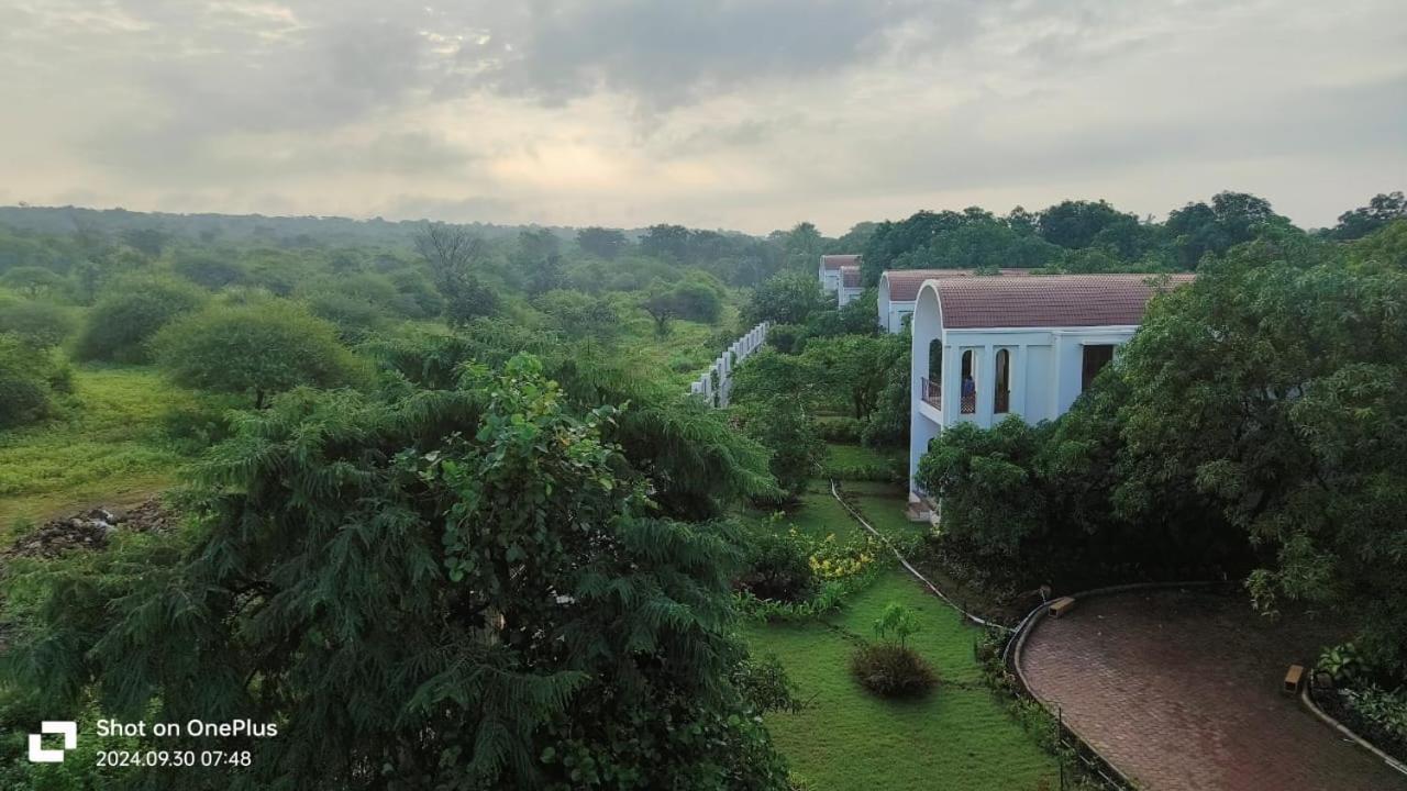 Le Casa Lion Resort A Premium Resort In ชาซันเกอร์ ภายนอก รูปภาพ
