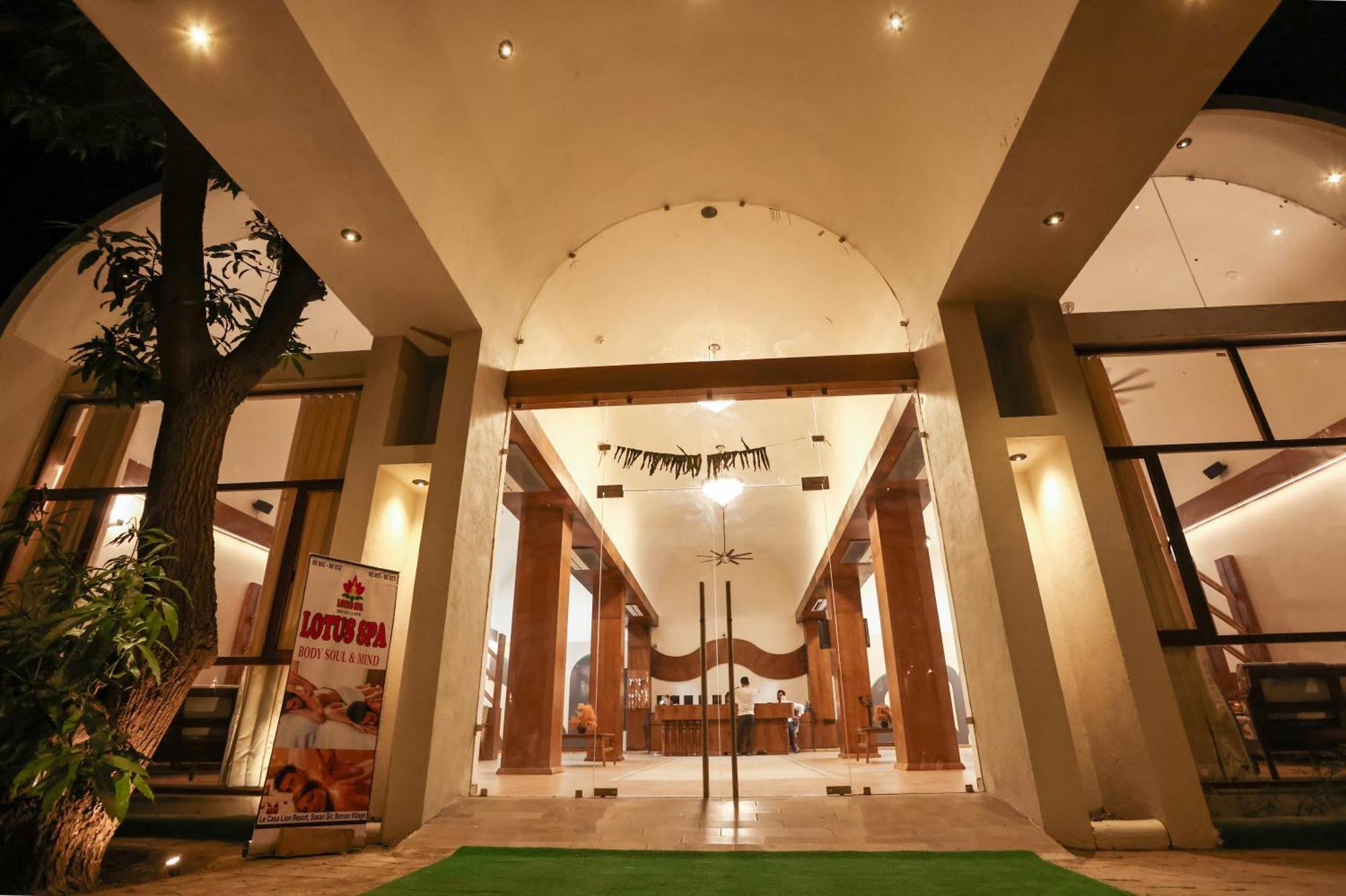 Le Casa Lion Resort A Premium Resort In ชาซันเกอร์ ภายนอก รูปภาพ