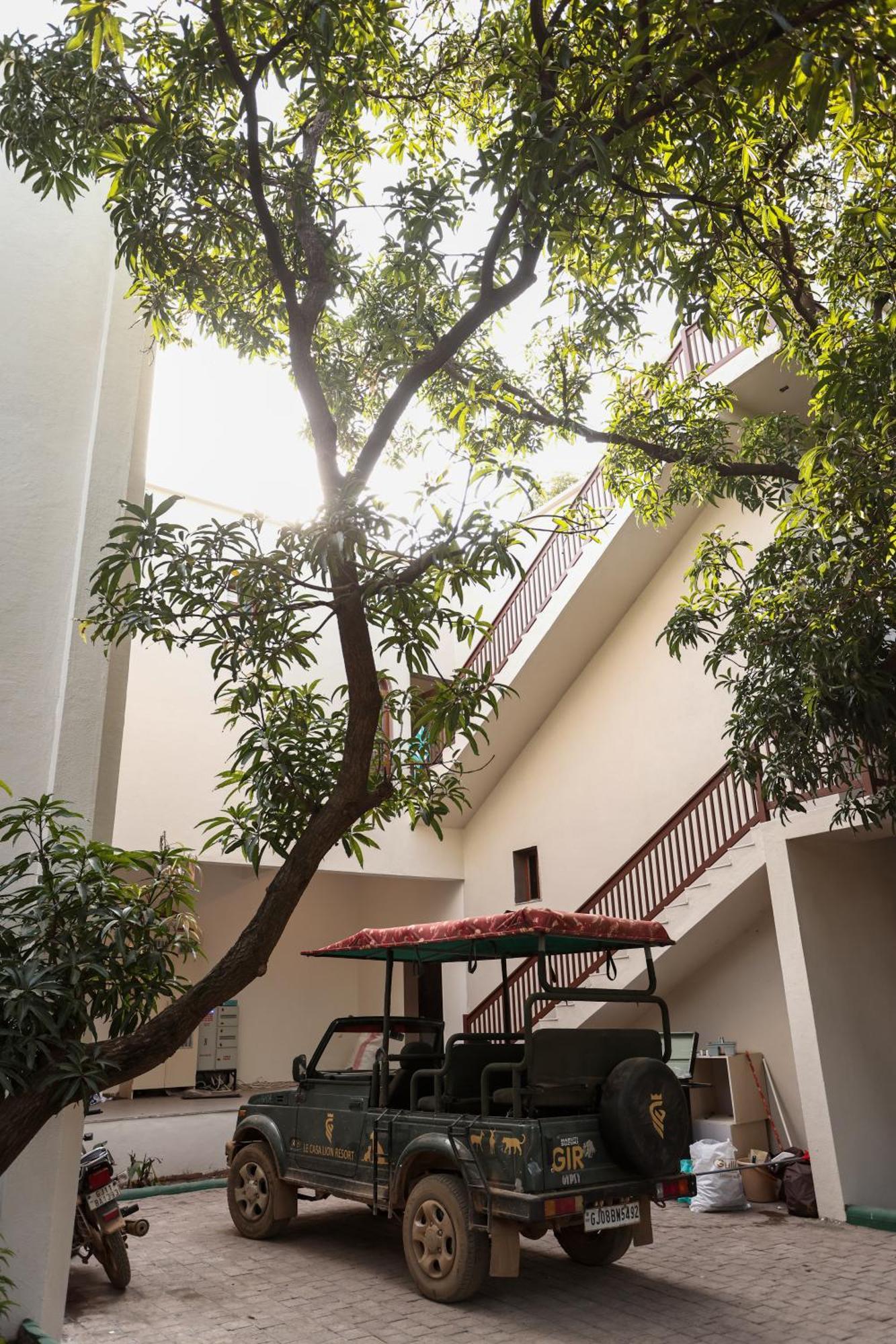 Le Casa Lion Resort A Premium Resort In ชาซันเกอร์ ภายนอก รูปภาพ